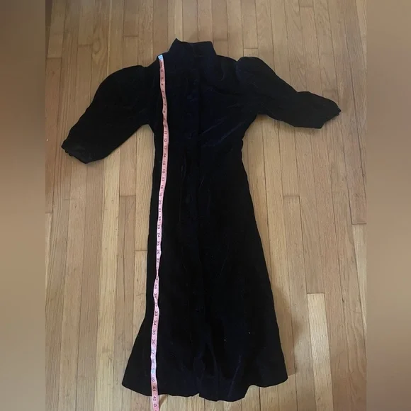 30s Vintage Black Silk Velvet Dress w Puff Shoulders - Picture 9 of 10